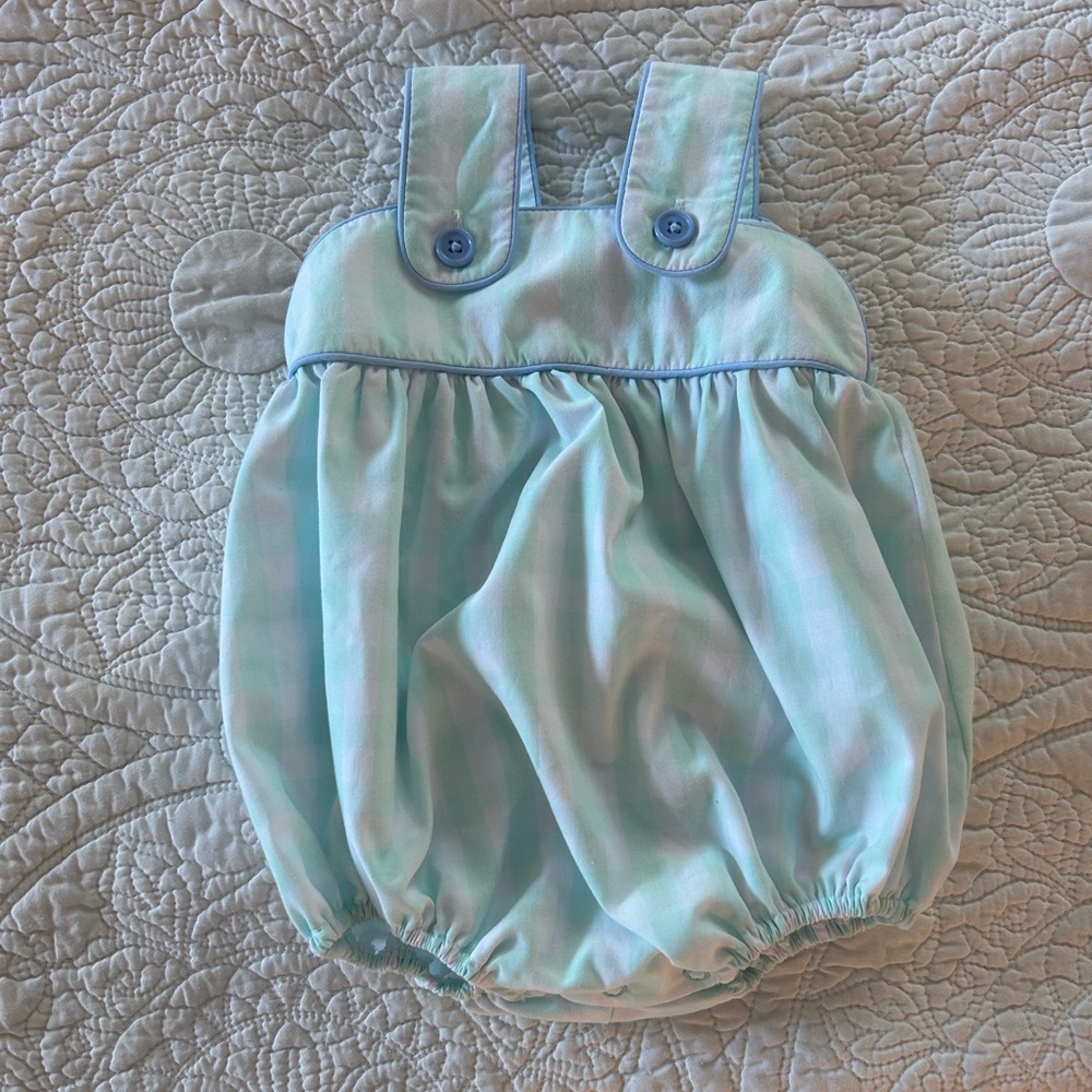 TBBC gingham bubble
